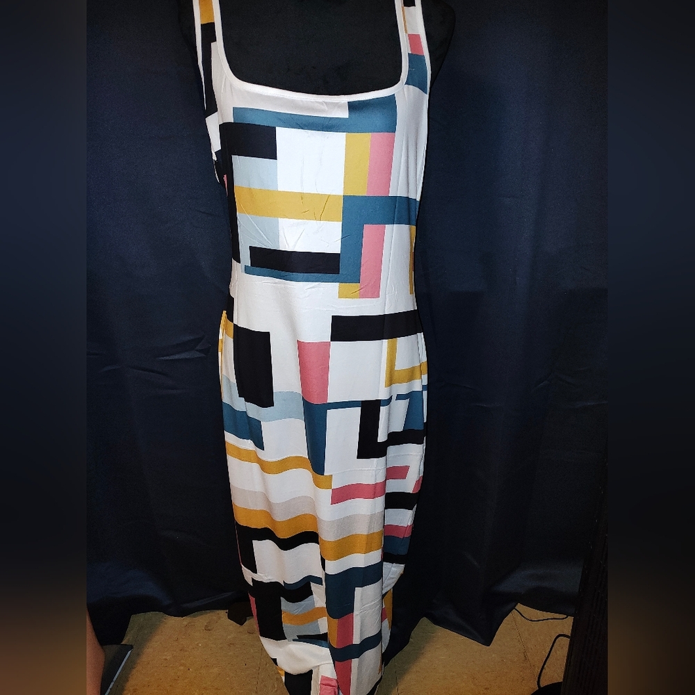 Geometric Patterned Maxi Dress